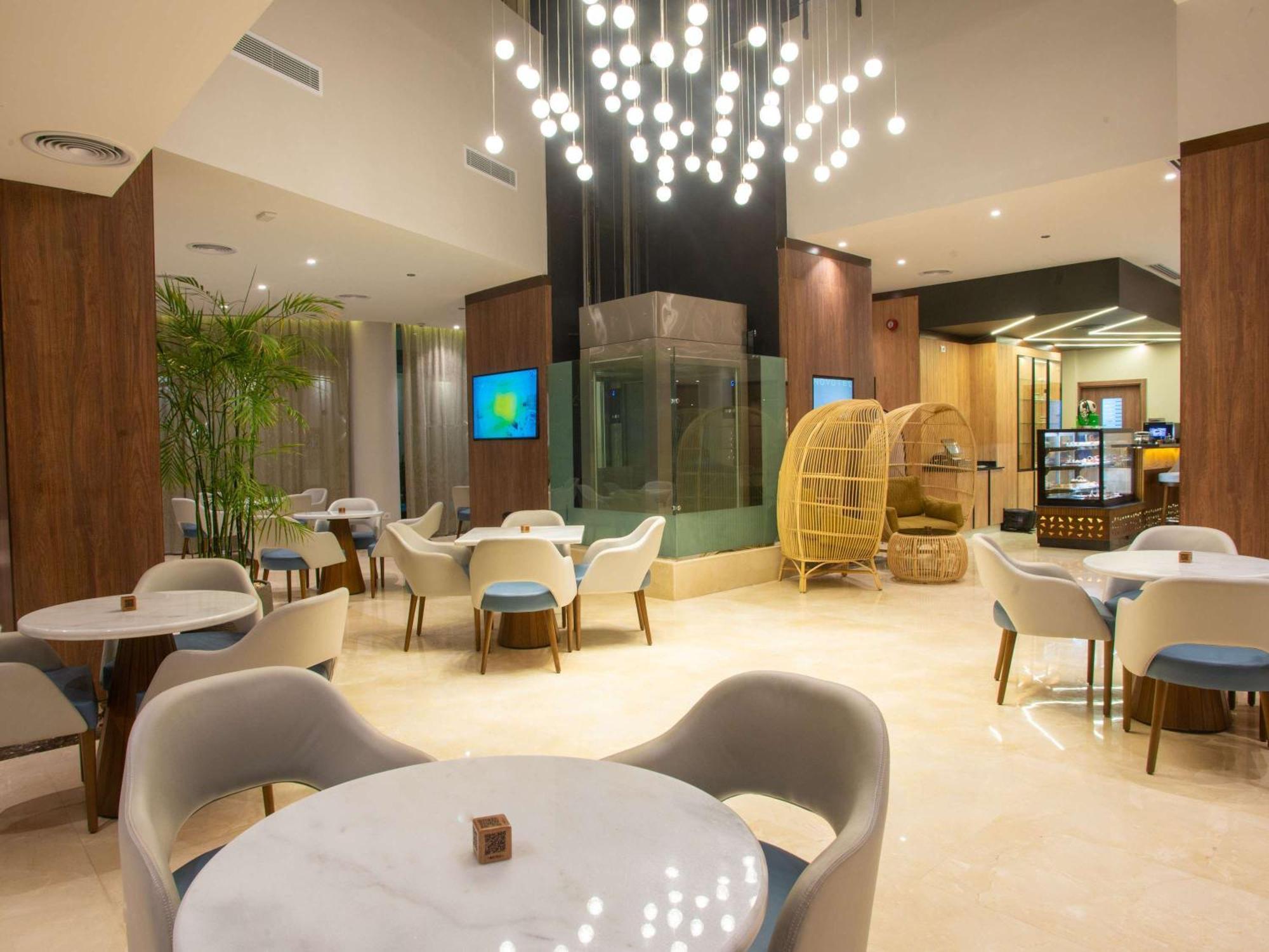Novotel Cairo El Borg Hotel 4*